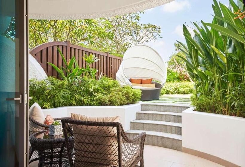 اتاق خانواده دولوکس با تخت‌خواب دو نفره‌ی کینگ‌سایز, Shangri La Singapore