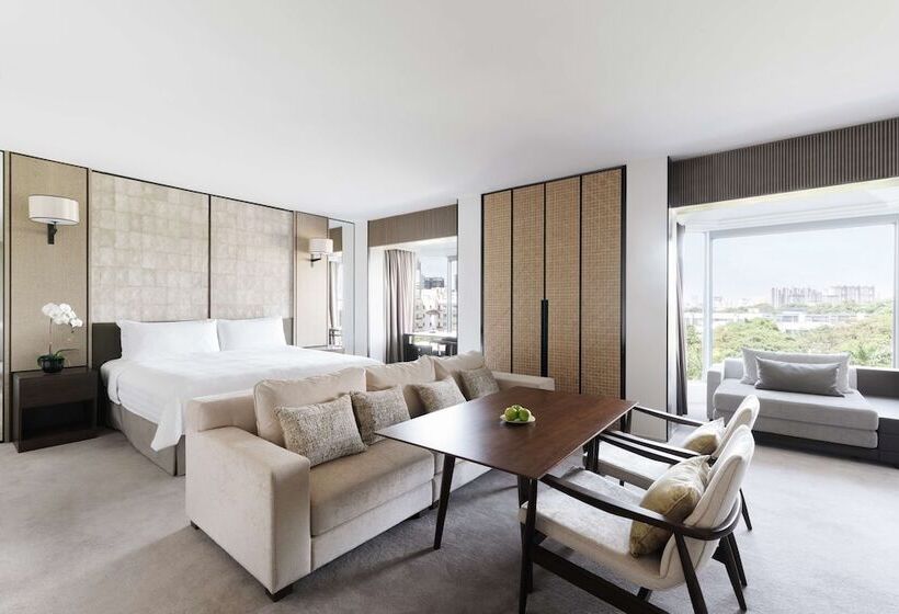 سوییت جونیور کلاب, Shangri La Singapore