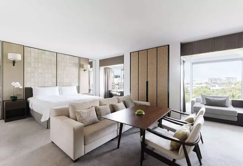 سوییت جونیور کلاب, Shangri La Singapore