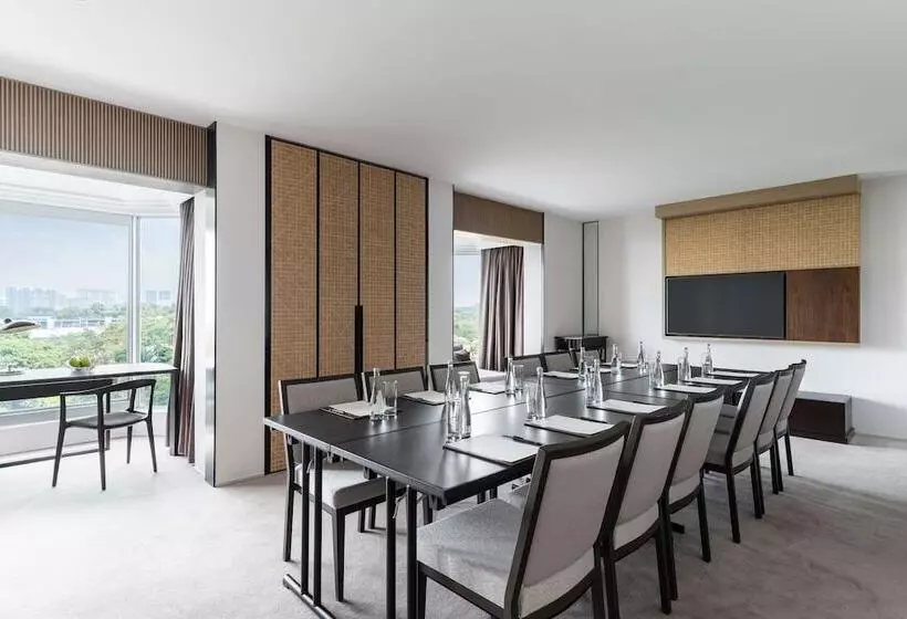 سوییت جونیور کلاب, Shangri La Singapore