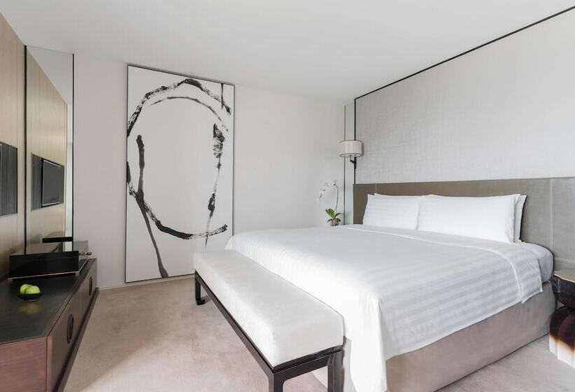 سوییت جونیور کلاب, Shangri La Singapore