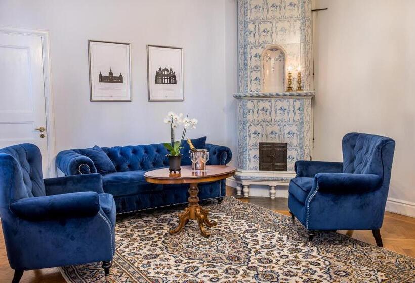 סוויטת ג'וניור, Slottshotellet