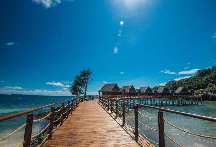 بانگلوی استاندارد, Palau Pacific Resort