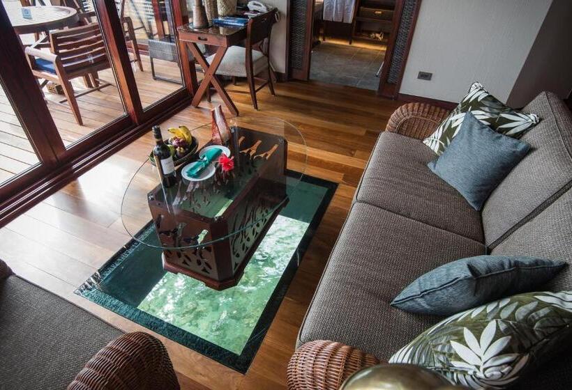 بانگلوی استاندارد, Palau Pacific Resort