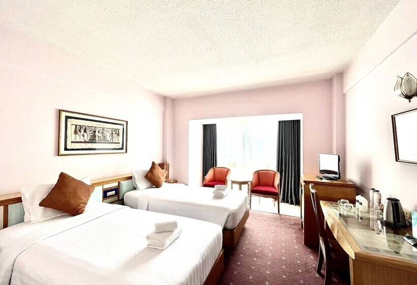 غرفة ديلوكس, Asian