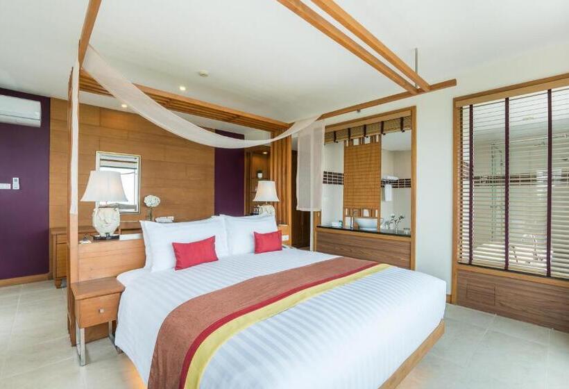 سوئیت با بالکن, Cosy Beach Hotel   Sha Extra Plus