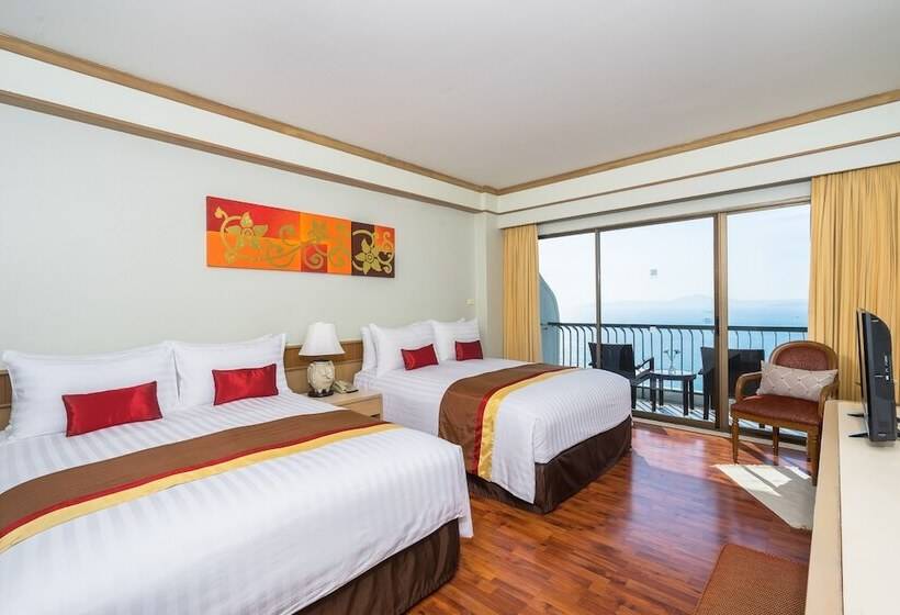 اتاق سوپریور خانوادگی با چشم‌انداز دریا, Cosy Beach Hotel   Sha Extra Plus