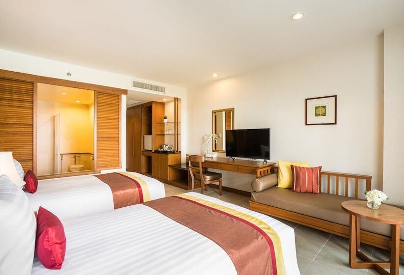 Номер Стандарт Смежный, Cosy Beach Hotel   Sha Extra Plus