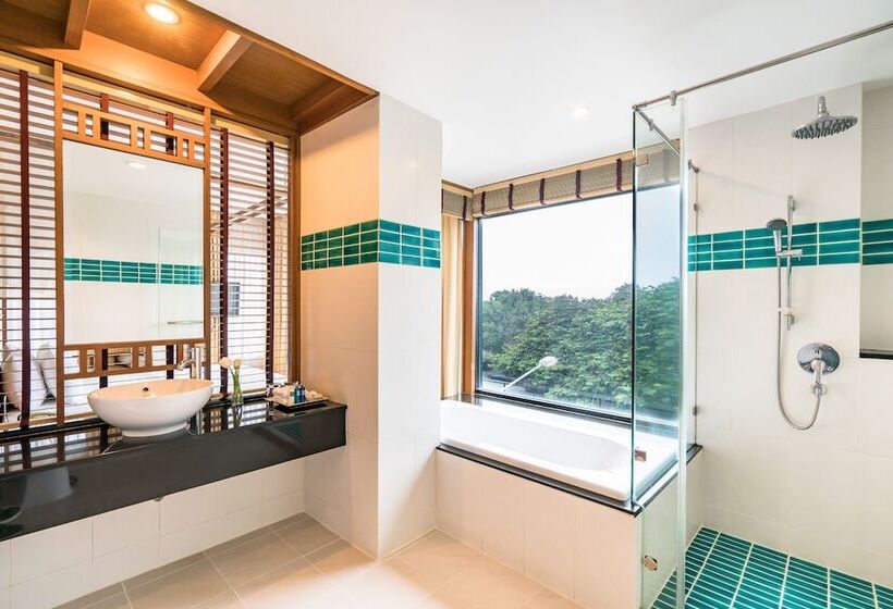 سوییت با چشم‌انداز دریا, Cosy Beach Hotel   Sha Extra Plus