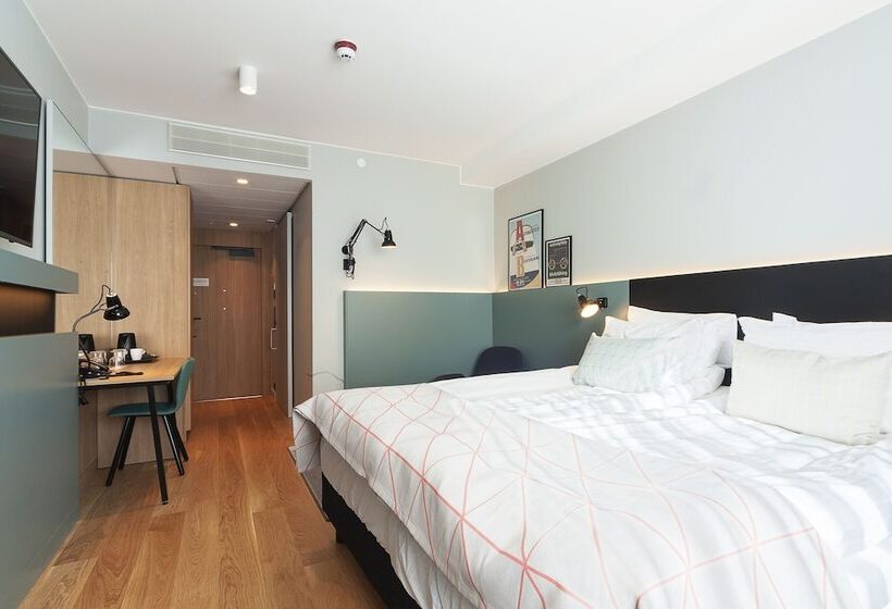 Номер Стандарт Адаптированный для Инвалидов, Holiday Inn Helsinki   Expo, An Ihg