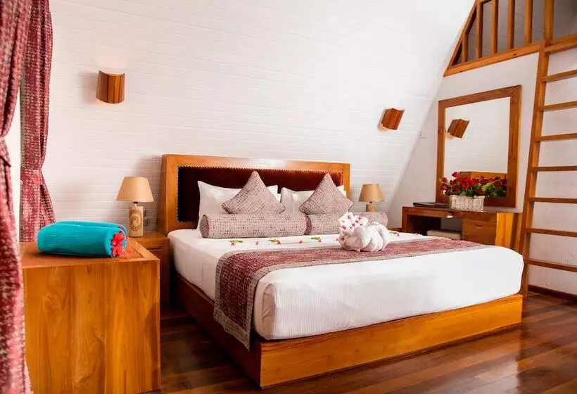 کلبه ییلاقی, La Digue Island Lodge