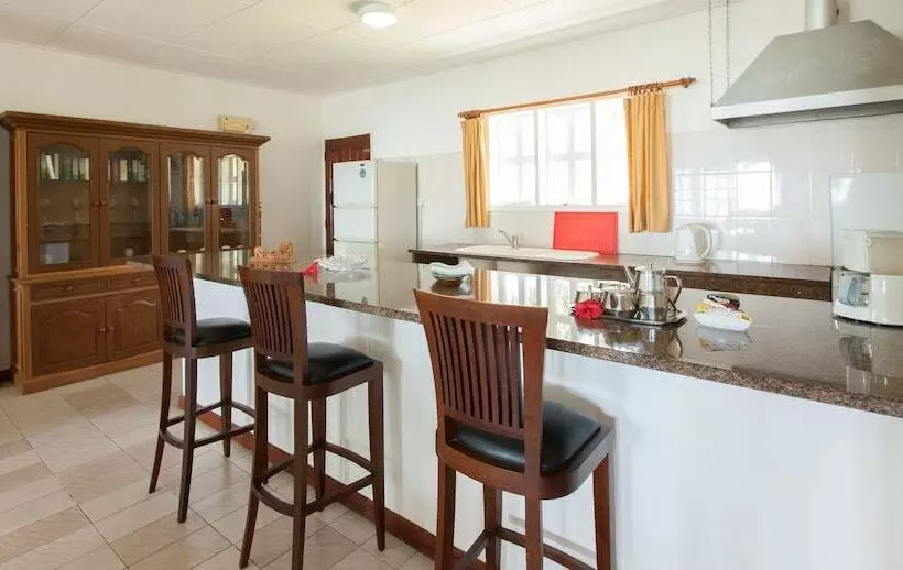 ویلای 2 خوابه, La Digue Island Lodge