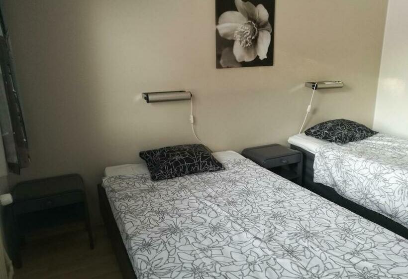 غرفة إقتصادية, Li Puustelli Lieksa