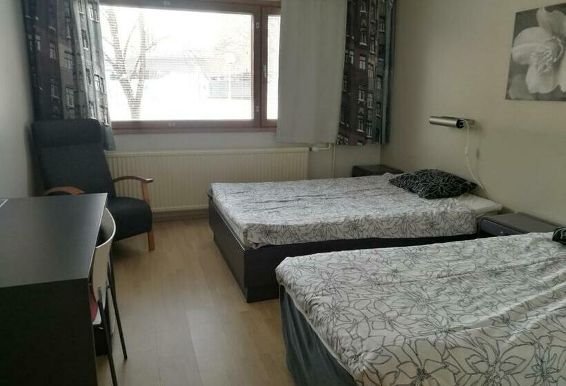 غرفة إقتصادية فردية, Li Puustelli Lieksa