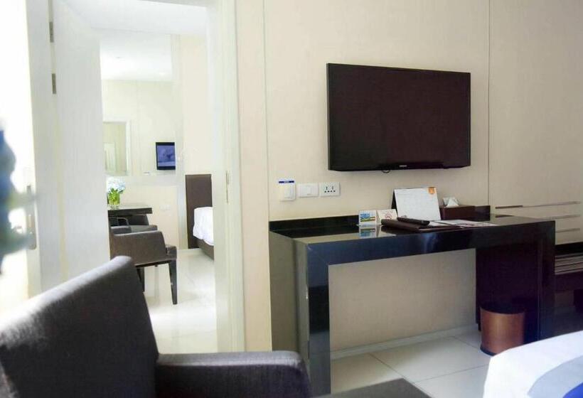 اتاق استاندارد تودرتو, Mandarin Hotel Managed By Centre Point
