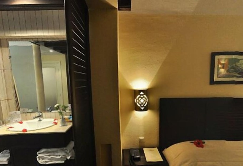 オーシャンビュースタンダードルーム, Paradis Palace