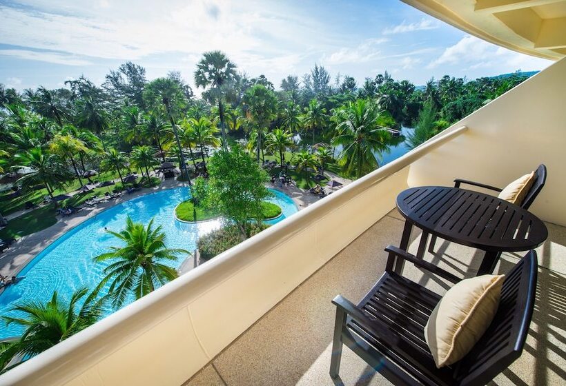 חדר דלוקס נוף לגינה, Pullman Phuket Karon Beach Resort
