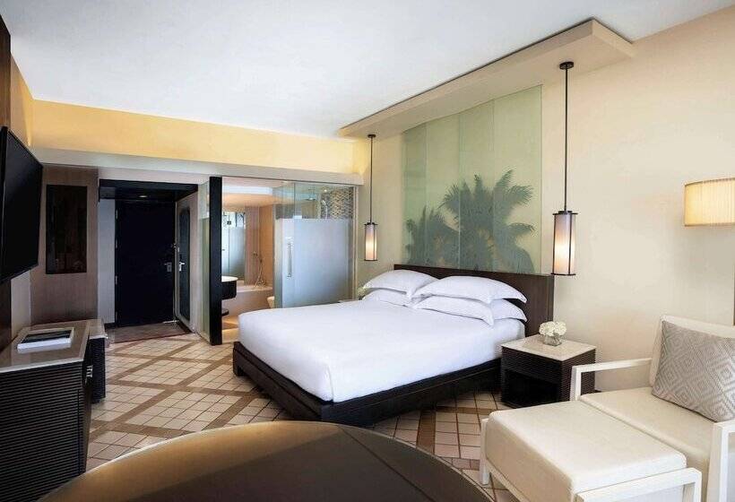 חדר דלוקס נוף לים, Pullman Phuket Karon Beach Resort