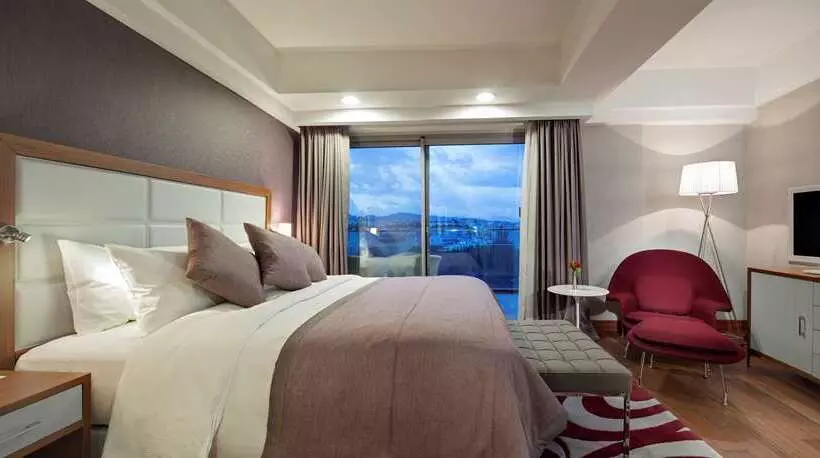 オーシャンビューデラックススイート, Pullman Phuket Karon Beach Resort