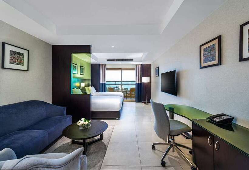 סוויטת ג'וניור נוף לים, Pullman Phuket Karon Beach Resort