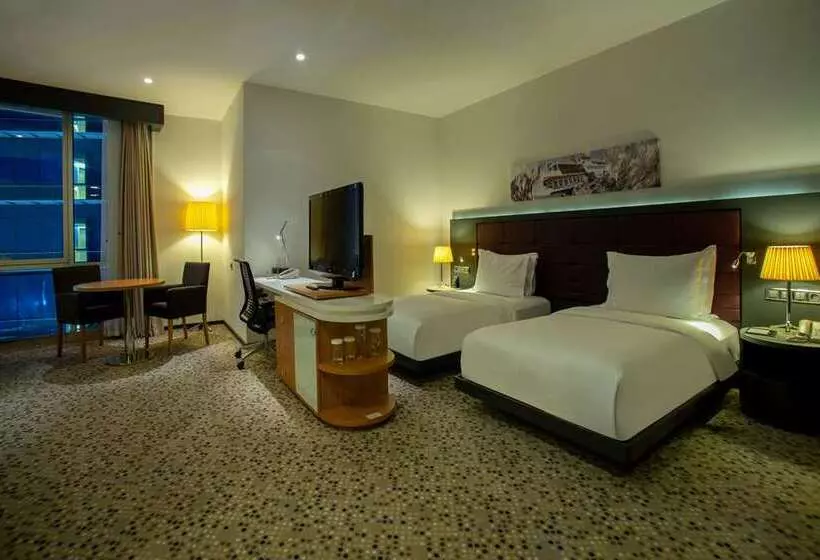 オーシャンビュージュニアスイート, Pullman Phuket Karon Beach Resort