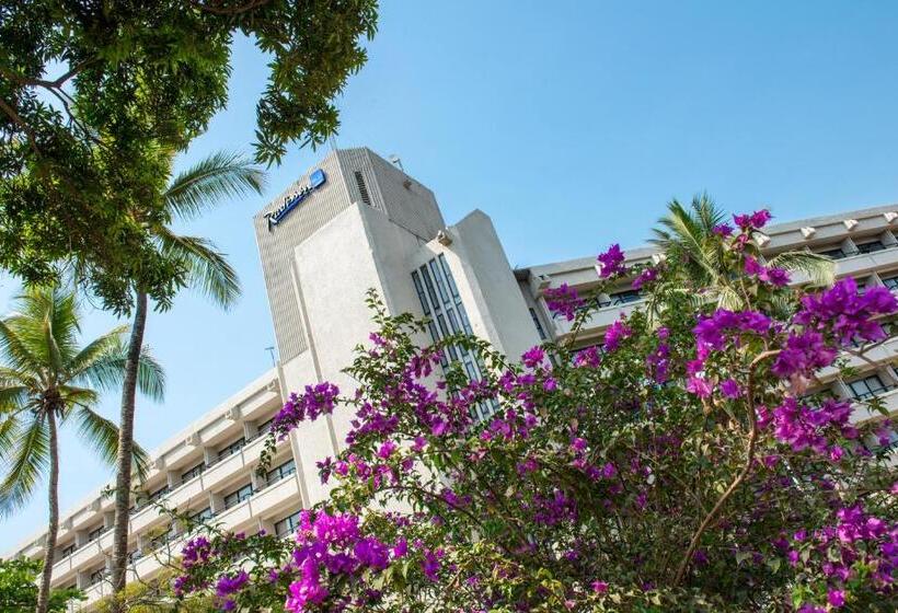 اتاق استاندارد با بالکن, Radisson Blu Mammy Yoko