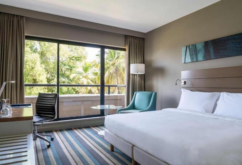 اتاق استاندارد با بالکن, Radisson Blu Mammy Yoko