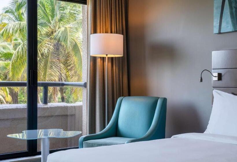 اتاق استاندارد با بالکن, Radisson Blu Mammy Yoko