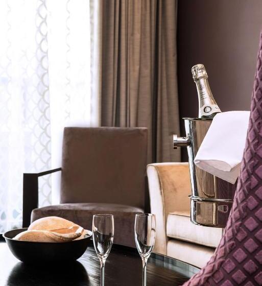 سوئیت پرزیدنت, Radisson Blu Mammy Yoko