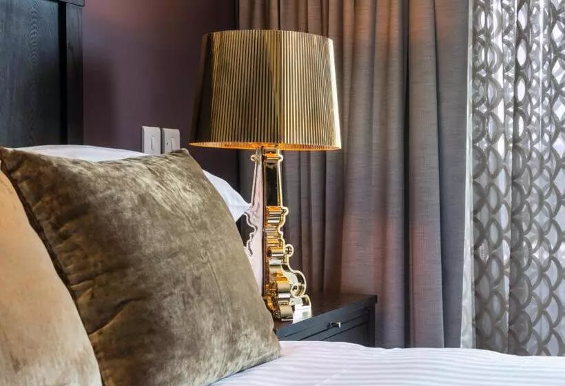 سوئیت پرزیدنت, Radisson Blu Mammy Yoko