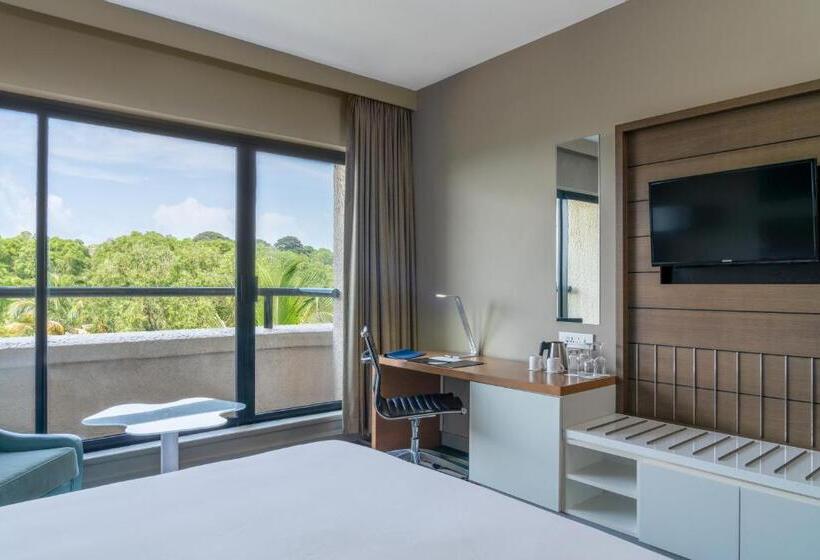 سوئیت با بالکن, Radisson Blu Mammy Yoko