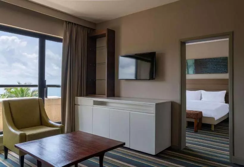 سوئیت با بالکن, Radisson Blu Mammy Yoko