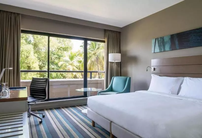 اتاق پرمیوم با چشم‌انداز دریا, Radisson Blu Mammy Yoko