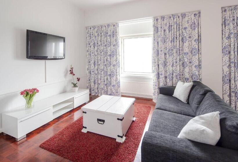 סוויטה, Seurahuone Riihimäki