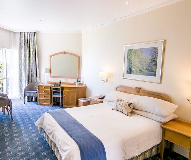 サイドオーシャンビュースタンダードルーム, The Beach