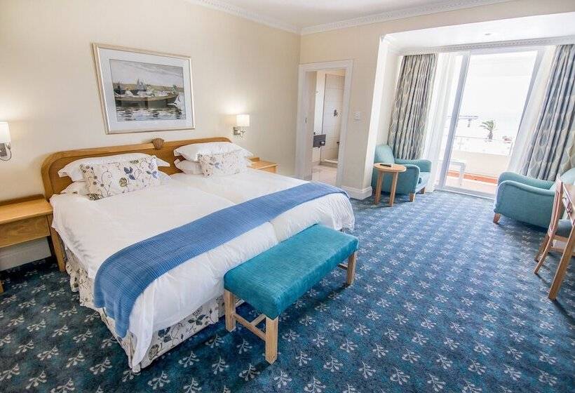 オーシャンビュースタンダードルーム, The Beach