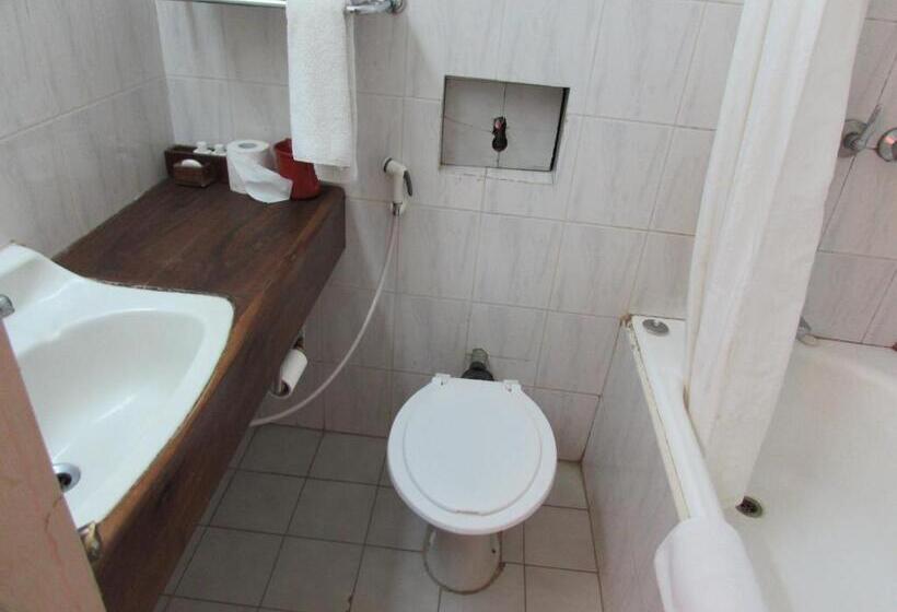 스탠다드 룸, Equator