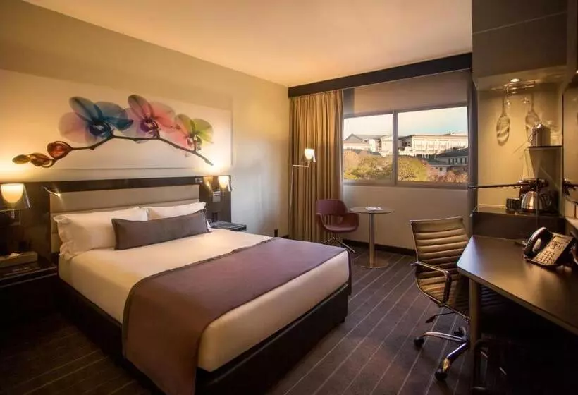 スタンダードルーム, The Maslow Hotel, Sandton
