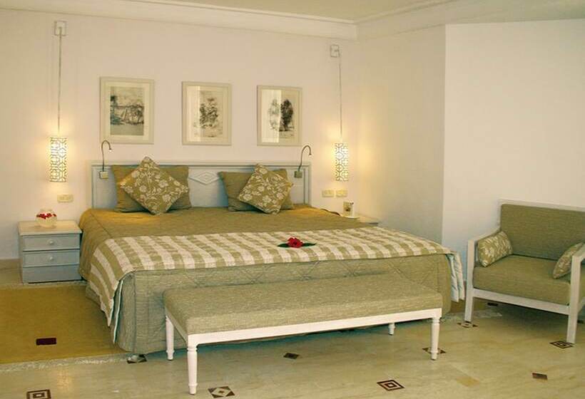 חדר סטנדרט לשלושה, The Sindbad