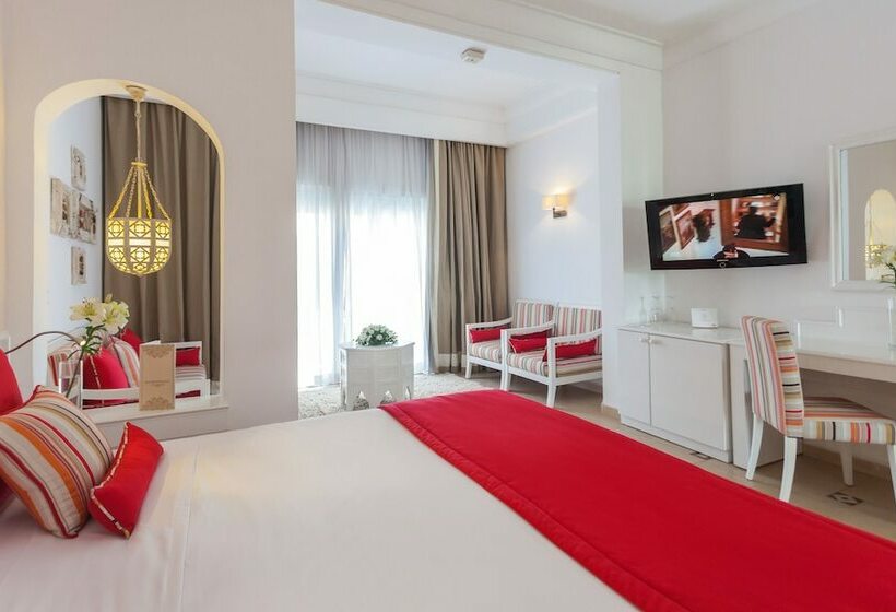 חדר סטנדרט לשלושה, The Sindbad