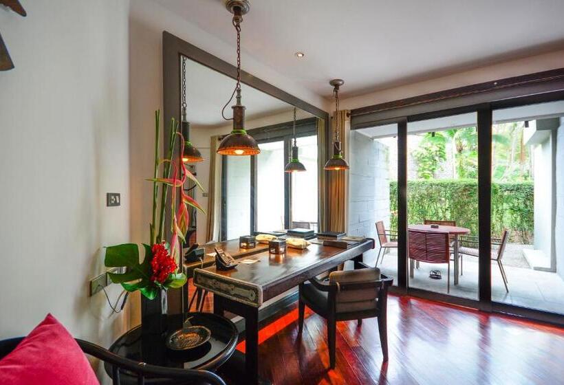 패밀리 스위트, The Slate Phuket