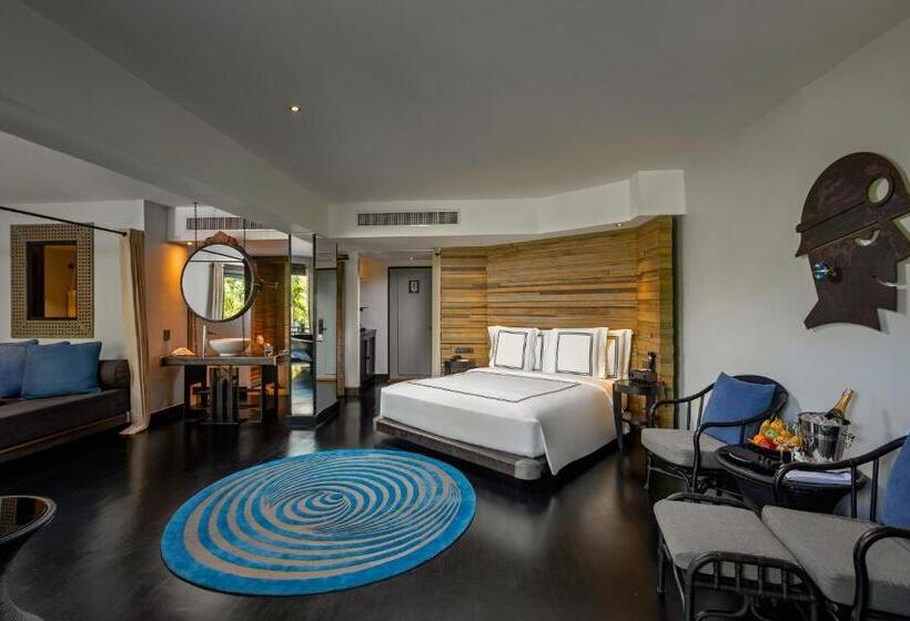 패밀리 스위트, The Slate Phuket