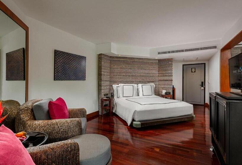 스탠다드 스튜디오, The Slate Phuket