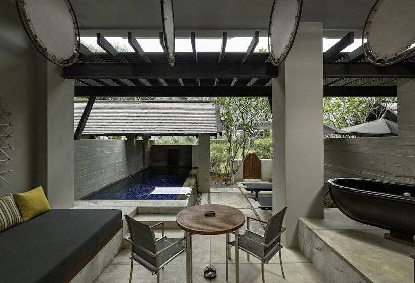 سوییت با استخر, The Slate Phuket