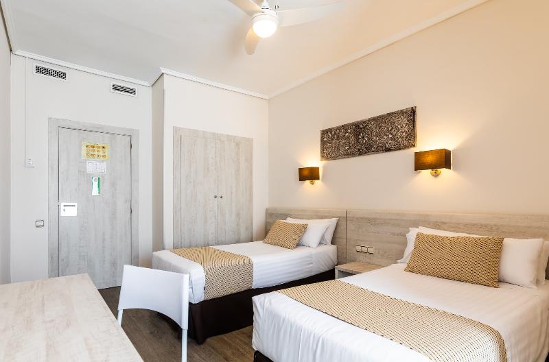 Quarto Superior, Tropicana Pattaya