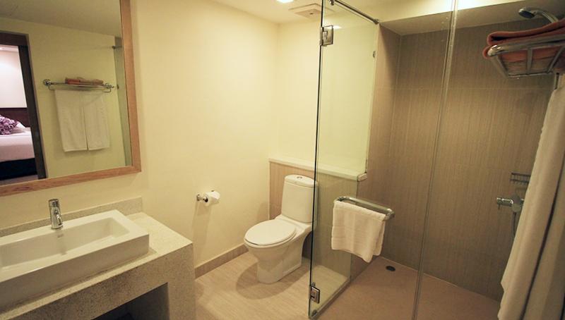 Quarto Superior, Tropicana Pattaya