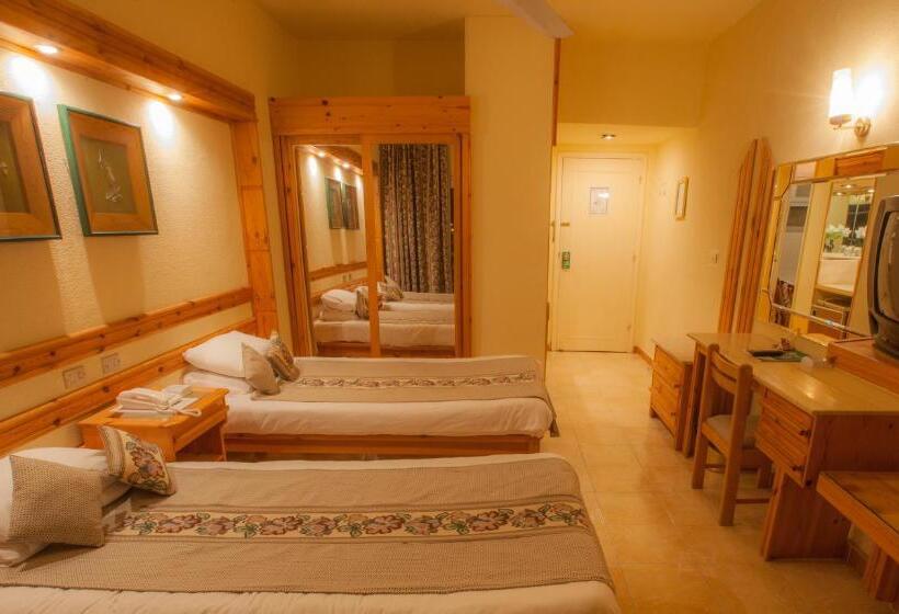 اتاق اساندارد با چشم‌انداز جانبی به دریا, Beau Site Hotel Marsa Matruh