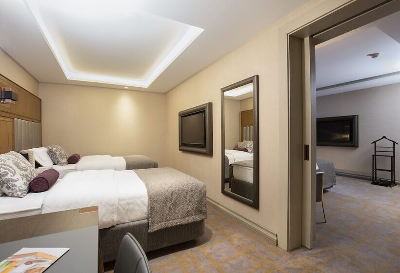 اتاق خانوادگی, Almira Hotel Thermal Spa & Convention Center