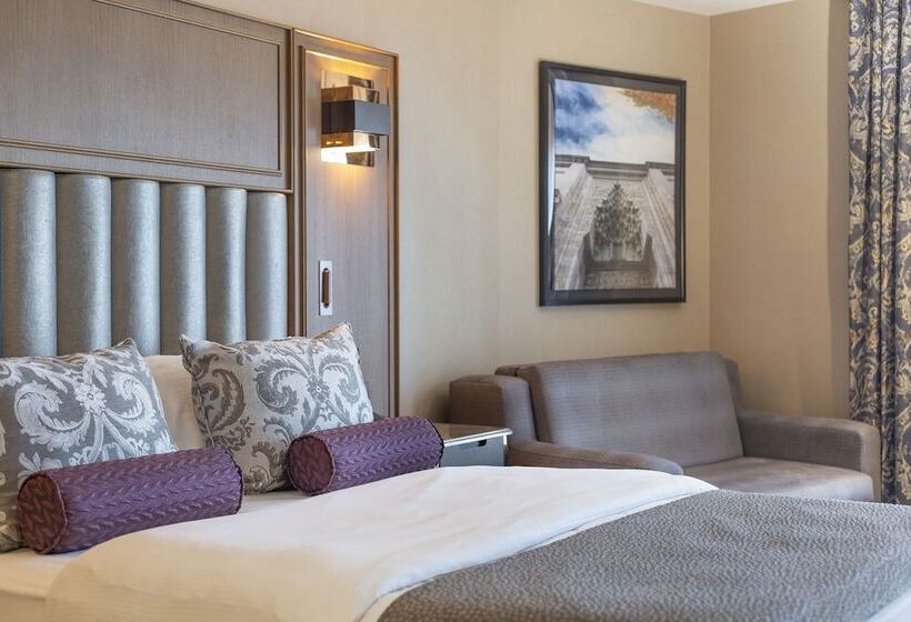 اتاق خانوادگی, Almira Hotel Thermal Spa & Convention Center