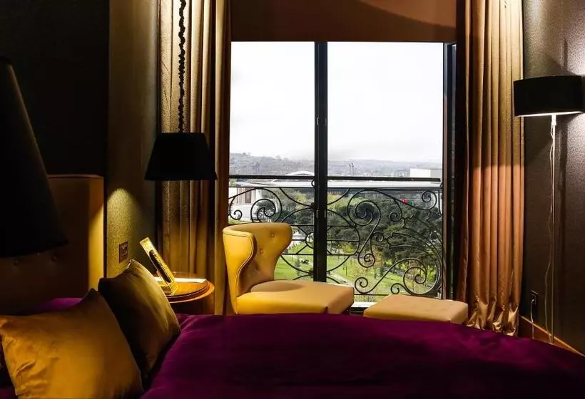 デラックススタジオ, Almira Hotel Thermal Spa & Convention Center